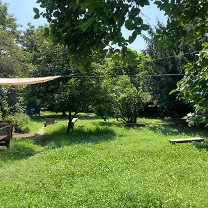https://secret-garden-on-water.it-lombardy.com
