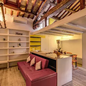 https://amazing-in-piazza-navona.it-romehotels.com